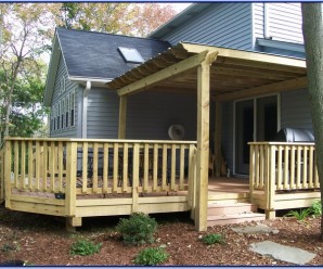 Wooden Patio Railings Designs